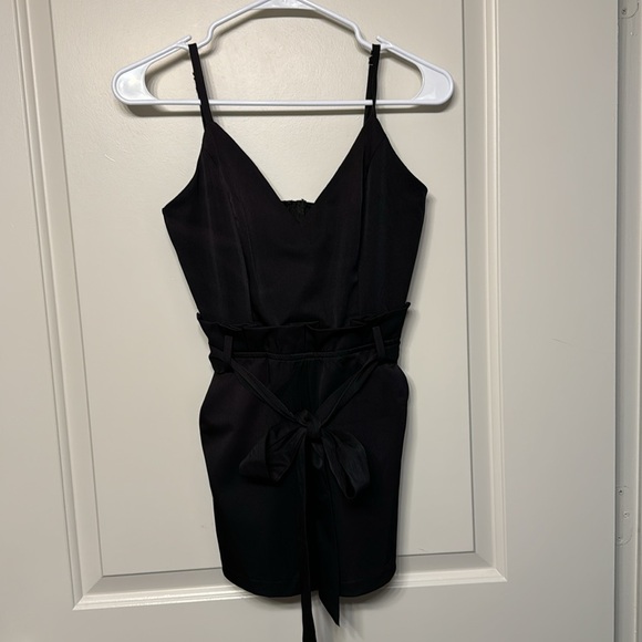 NWT small black shorts romper. size small - Picture 2 of 4